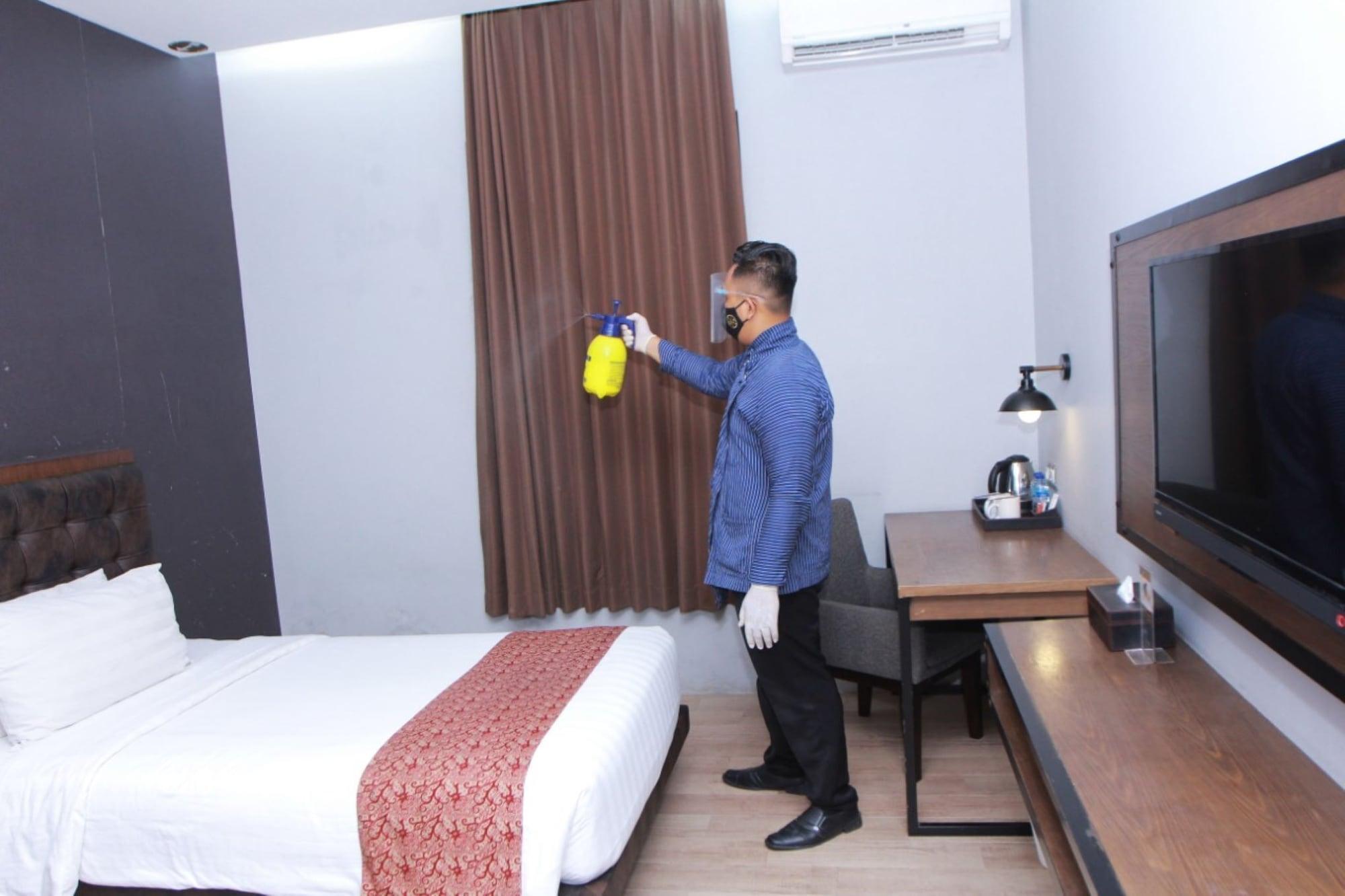 Grand Kangen Hotel Urip Sumoharjo Yogyakarta Exterior foto