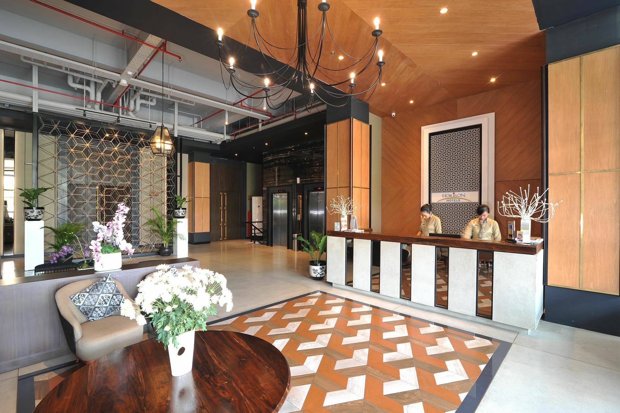 Grand Kangen Hotel Urip Sumoharjo Yogyakarta Exterior foto